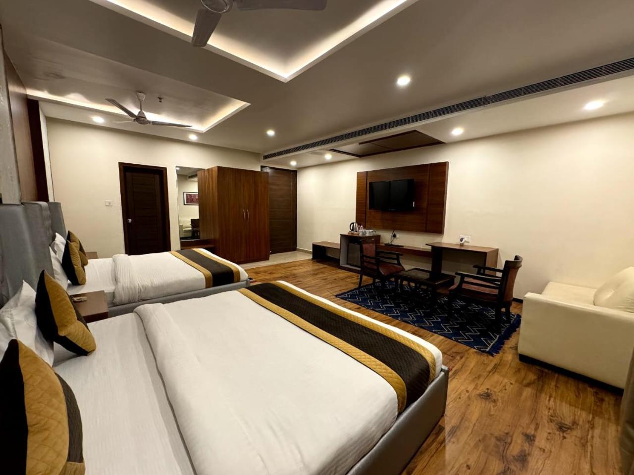 Hotel River Rhythm Assi Ghat Benares Buitenkant foto