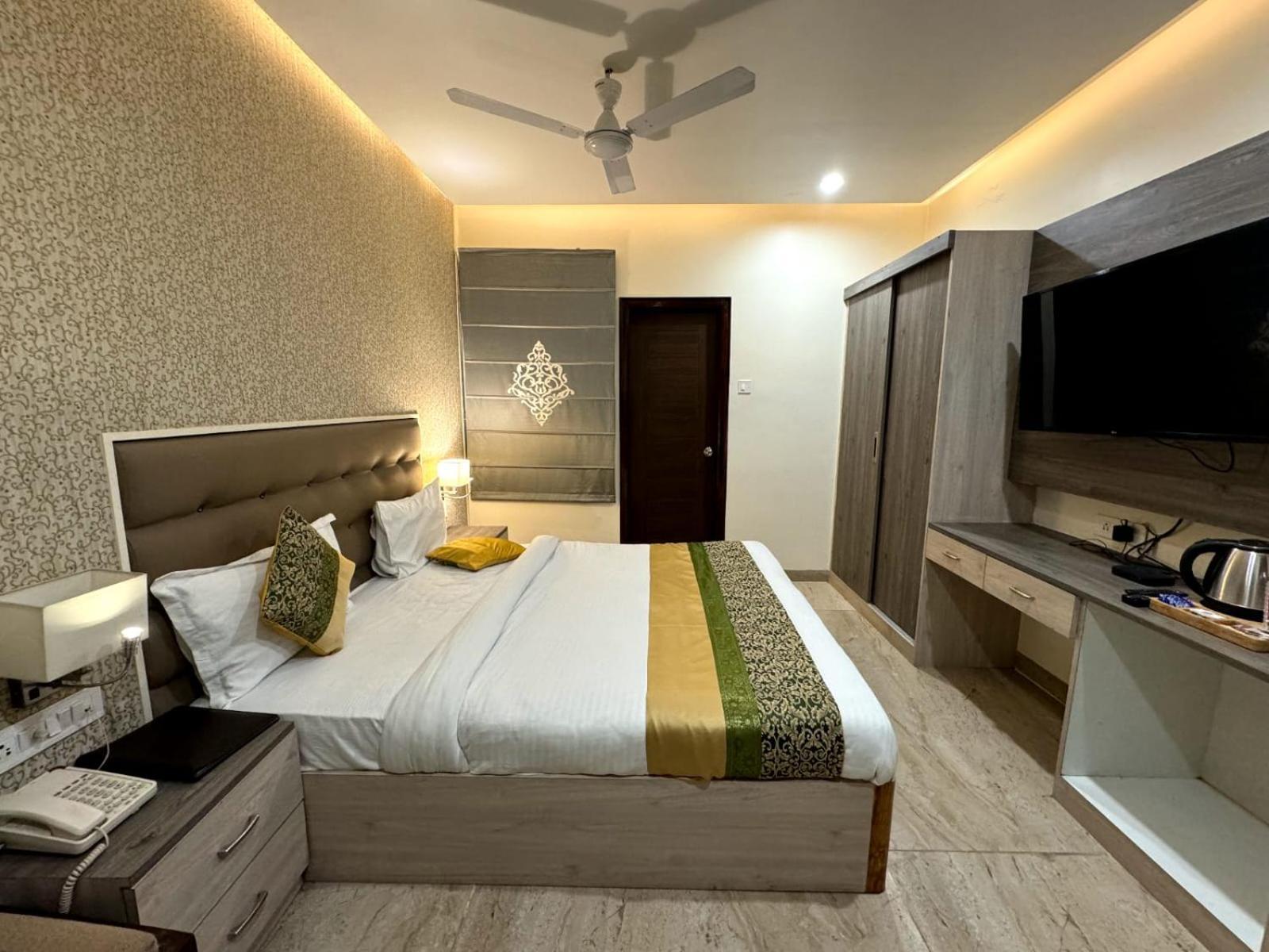 Hotel River Rhythm Assi Ghat Benares Buitenkant foto