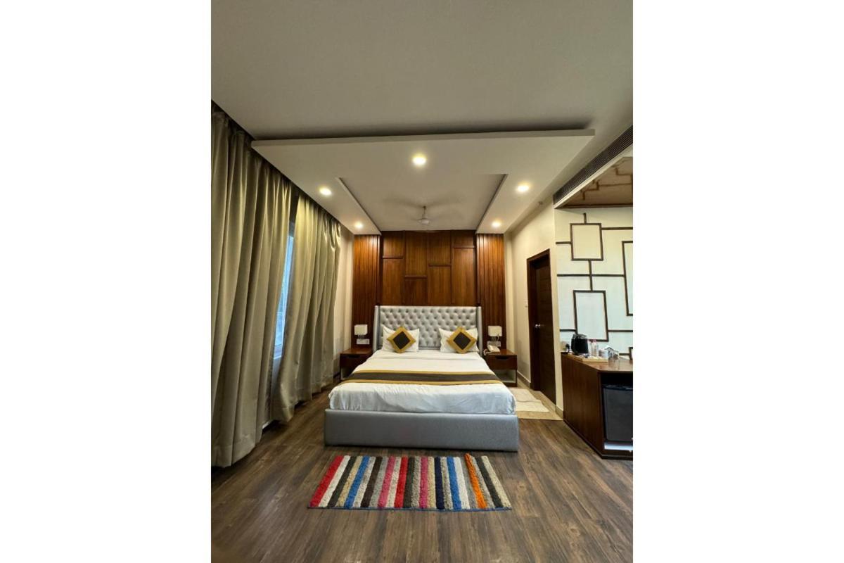 Hotel River Rhythm Assi Ghat Benares Buitenkant foto