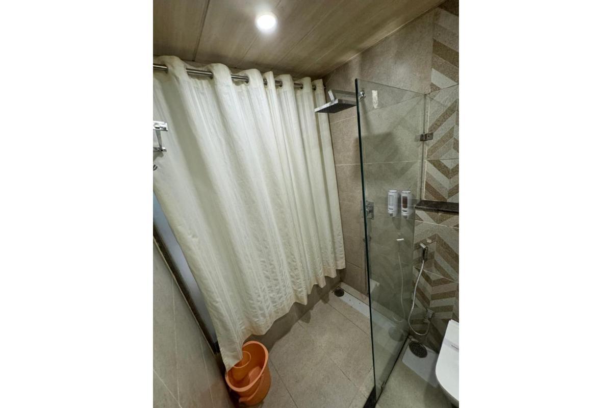 Hotel River Rhythm Assi Ghat Benares Buitenkant foto